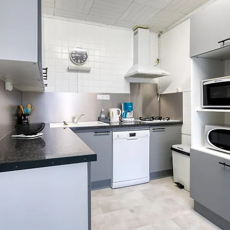 Maison Familiale A 100m De La Avec Jardin Clos Et Parking, Pour 6 Personnes - Fr-1-258-190 * Шатлайон-Плаж